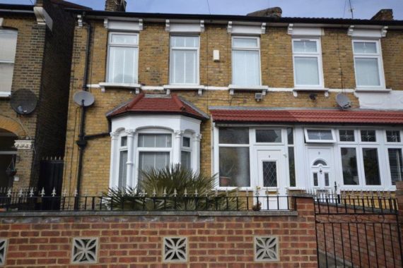 4 Bedroom Semi-Detac...